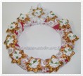 Guirlanda com Flores de Cetim e Renda